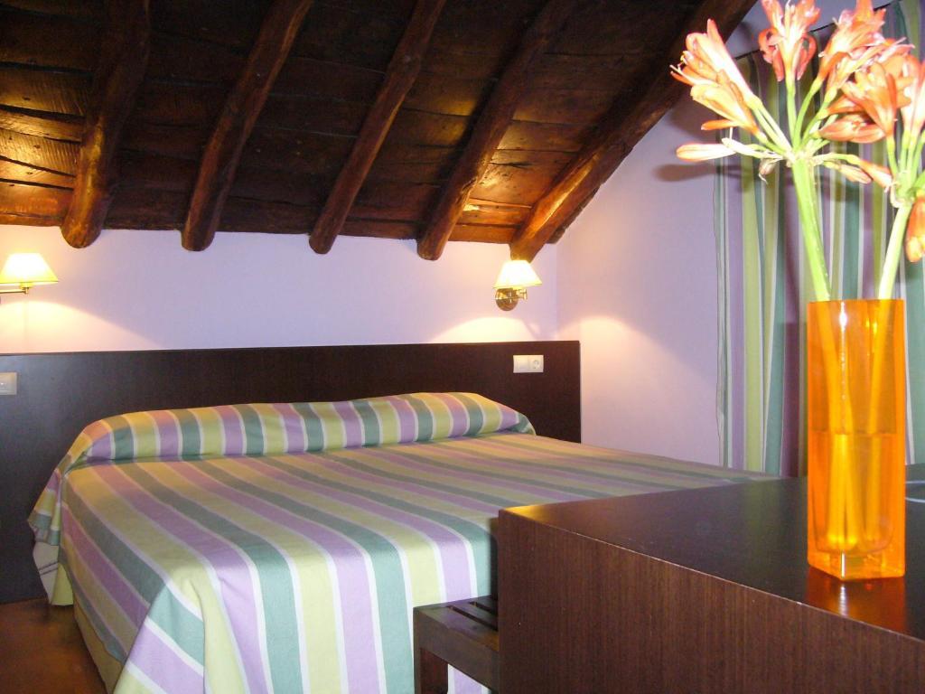 Hotel Rural Casa Roja 카다베도 객실 사진