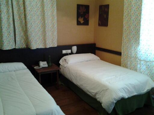 Hotel Rural Casa Roja 카다베도 객실 사진
